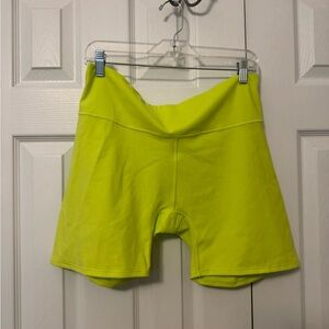 NWT SKIMS fits everybody high waist Women's Shorts, sz. 2x, color: Daffodil